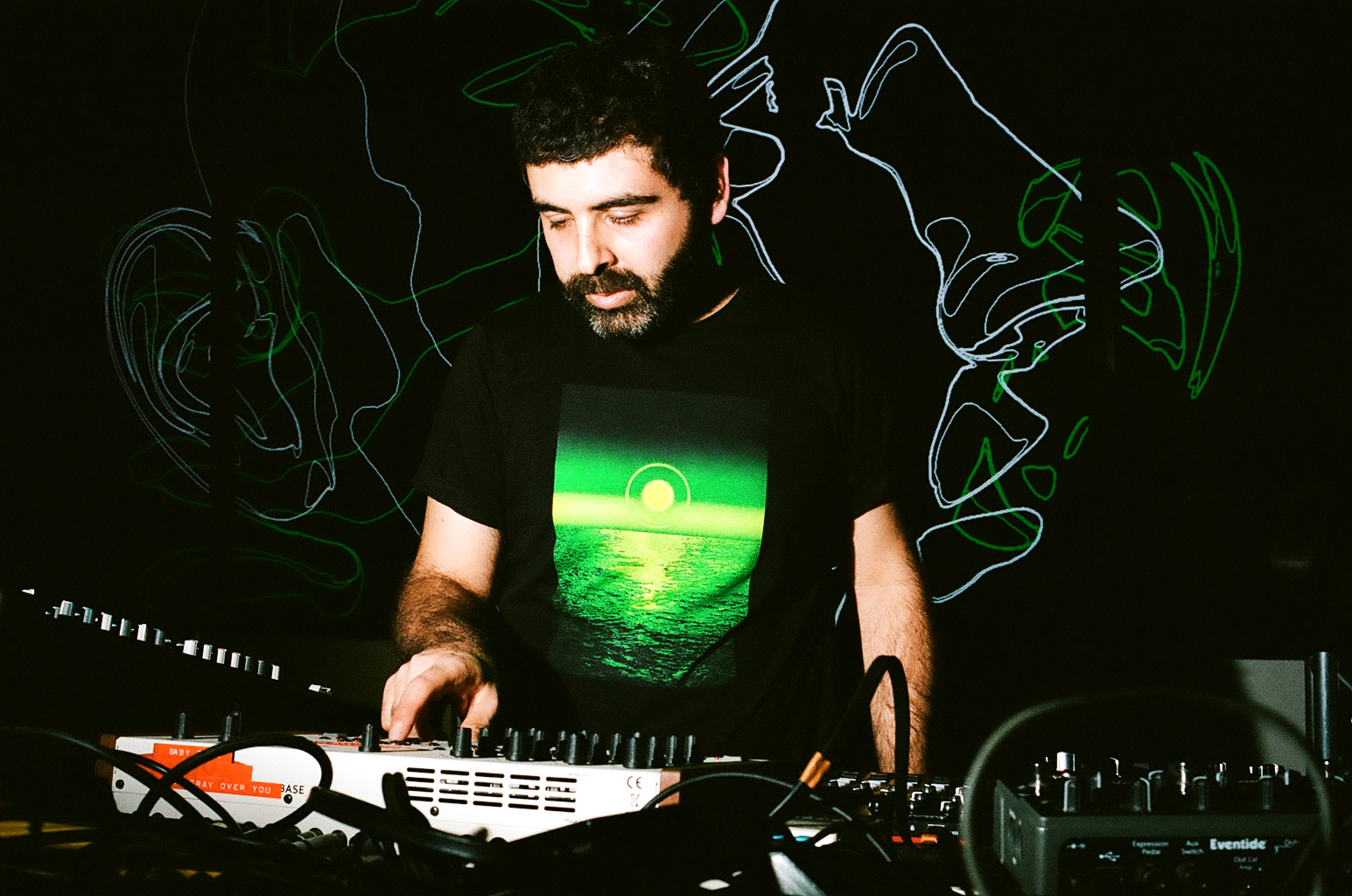 Voiski - Techno artist offering music feedback on Echio